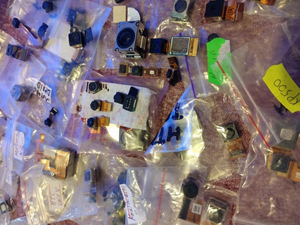 Склад серивсного центра по ремонту Sony изображение 2